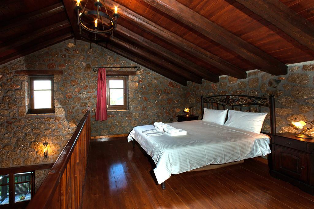 Pera Alonia Guest House Kato Sinikia Trikalon الغرفة الصورة
