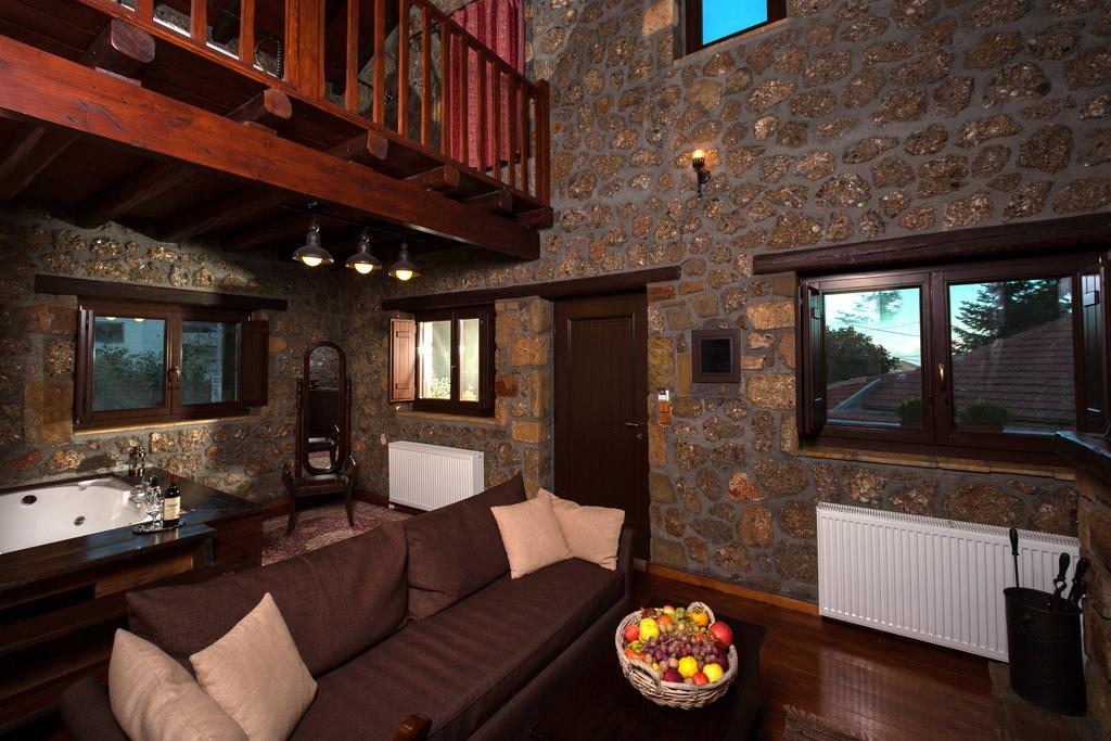 Pera Alonia Guest House Kato Sinikia Trikalon الغرفة الصورة