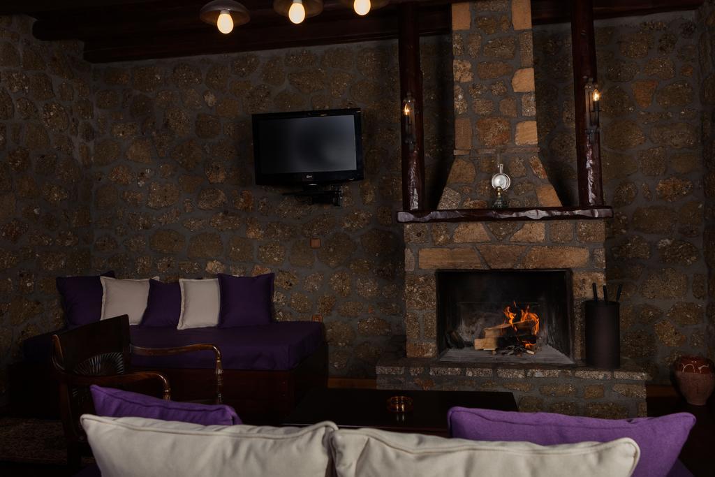 Pera Alonia Guest House Kato Sinikia Trikalon الغرفة الصورة